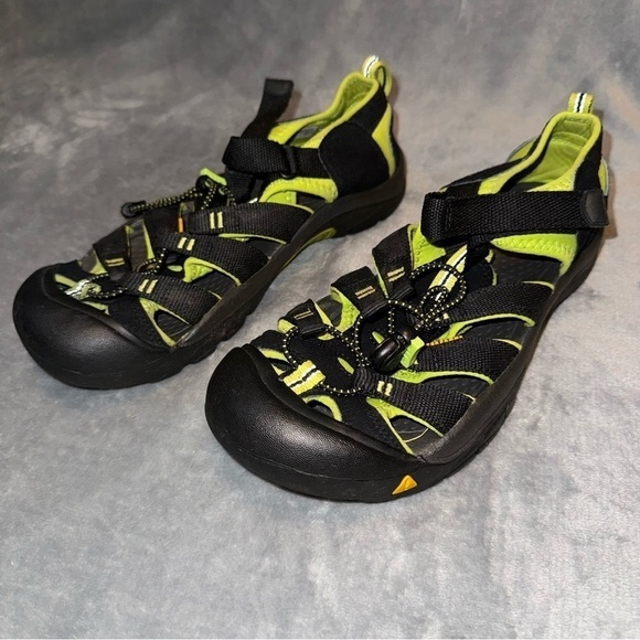 Keen Newport H2 Waterproof Sandals Sport Kids Size 6 - Picture 2 of 14